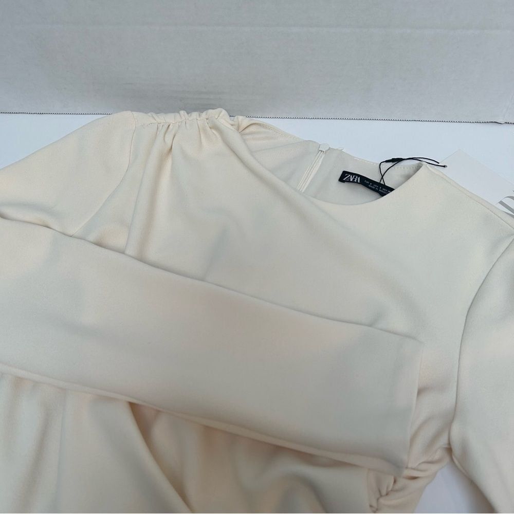 Zara NWT Ivory‎ Ruched Lined Polyester Long Sleeved Bodycon Dress size Small